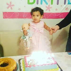 Meet your Posher, Ana